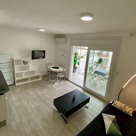 Superbe Appartement , Tout Confort, 40 M2 + 10 M2 Terrasse Empuriabrava Buitenkant foto